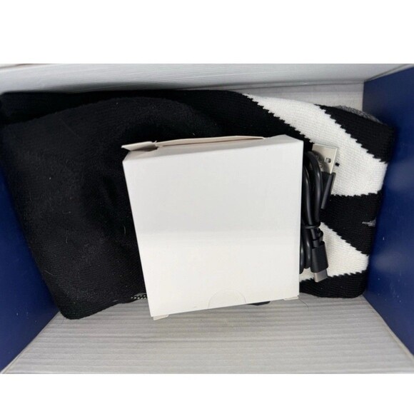 New SNOW LEOPARD Rechargeable Heated Socks w App Control Batteries Black Large - Picture 11 of 11